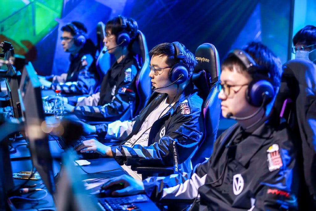 <em>Vici Gaming and Team Aster are tied at 5-1, in the second place of the <a href="https://esports.gg/news/dota-2/chinese-dpc/">Chinese DPC</a> Upper Division. Image Credit: </em><a href="https://twitter.com/VICI/status/1332640933763043336/photo/2" target="_blank" rel="noreferrer noopener nofollow"><em>Vici Gaming</em></a><em>. </em>